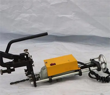 電動鋼軌鉆孔機步驟