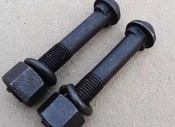 魚(yú)尾板螺栓的故障